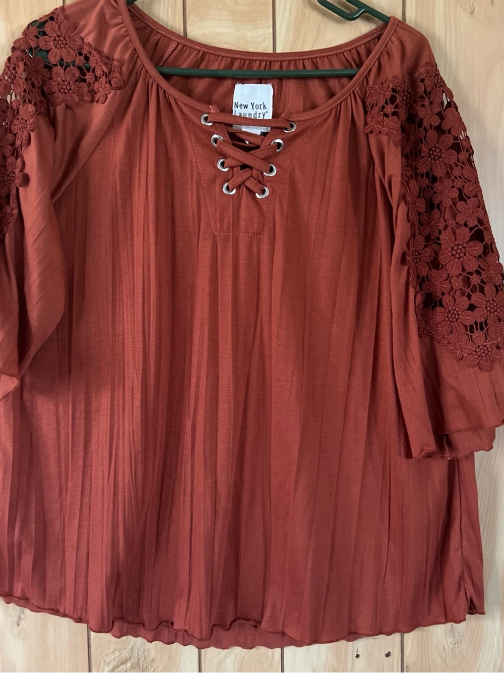 New York Laundry Rust Lace-Up Crochet Sleeve Tunic